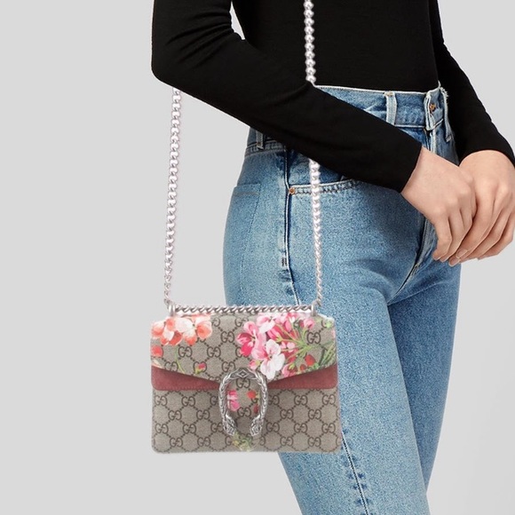 Donated -Beautiful Gucci Supreme Bloomscanvas Bag - Picture 2 of 5